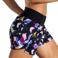 BROOKS Women's Chaser 5in Shorts - Fast Floral Print -QQ Styles 221465 056 MV Chaser 5in Short