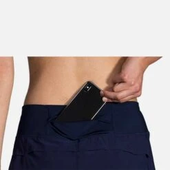 BROOKS Women's Chaser 7" Short - Navy -QQ Styles 221466 451 D2 Chaser 7in Short CF F21