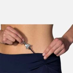 BROOKS Women's Chaser 7" Short - Navy -QQ Styles 221466 451 D4 Chaser 7in Short