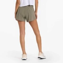 Vuori Women's Clementine 4" Short 2.0 - Light Oregano 8 Vuori Women's Clementine 4" Short 2.0 - Light Oregano -QQ Styles VW3004LOR 00148 1200x crop center jpg