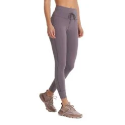 Vuori Women's Daily Legging - Sawyer -QQ Styles VW323SAW SP23 W ECOMM PANTS DETAIL 2691 1x1 486367fb 77c8 40b0 9f1f 0aedfbb9b90e
