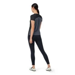On Running Women's Performance T - Black/Dark -QQ Styles webimage 54543603 646c 4a8a a6bc dda208122cb4
